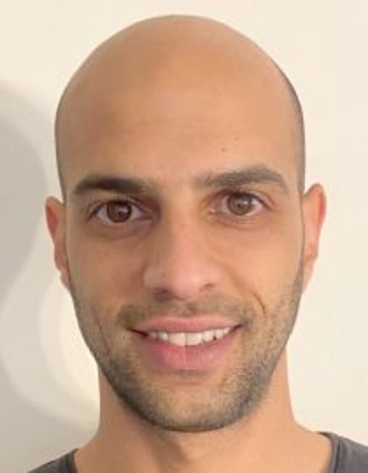 תמונת פורטרט של בעל המקצוע