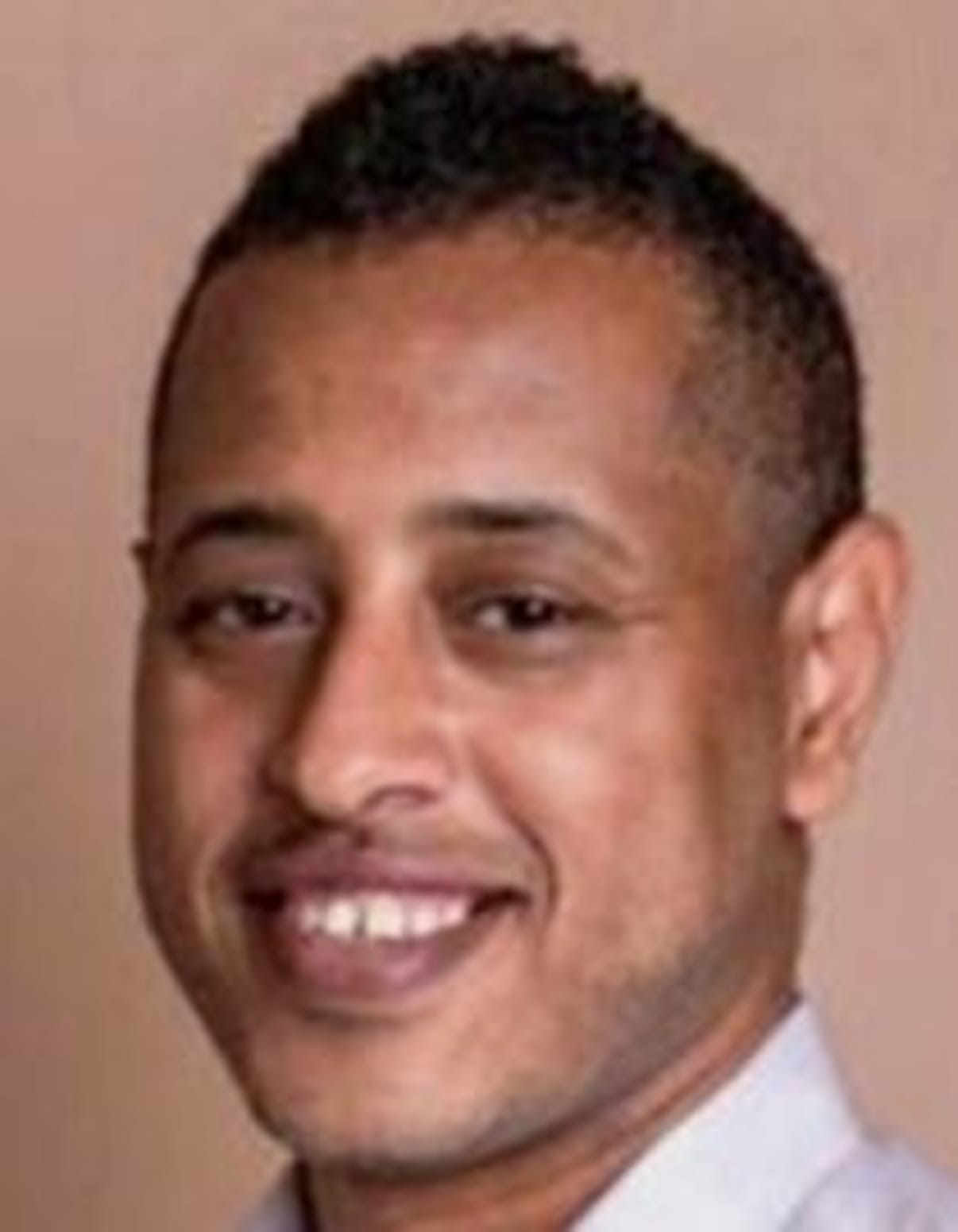 תמונת פורטרט של בעל המקצוע