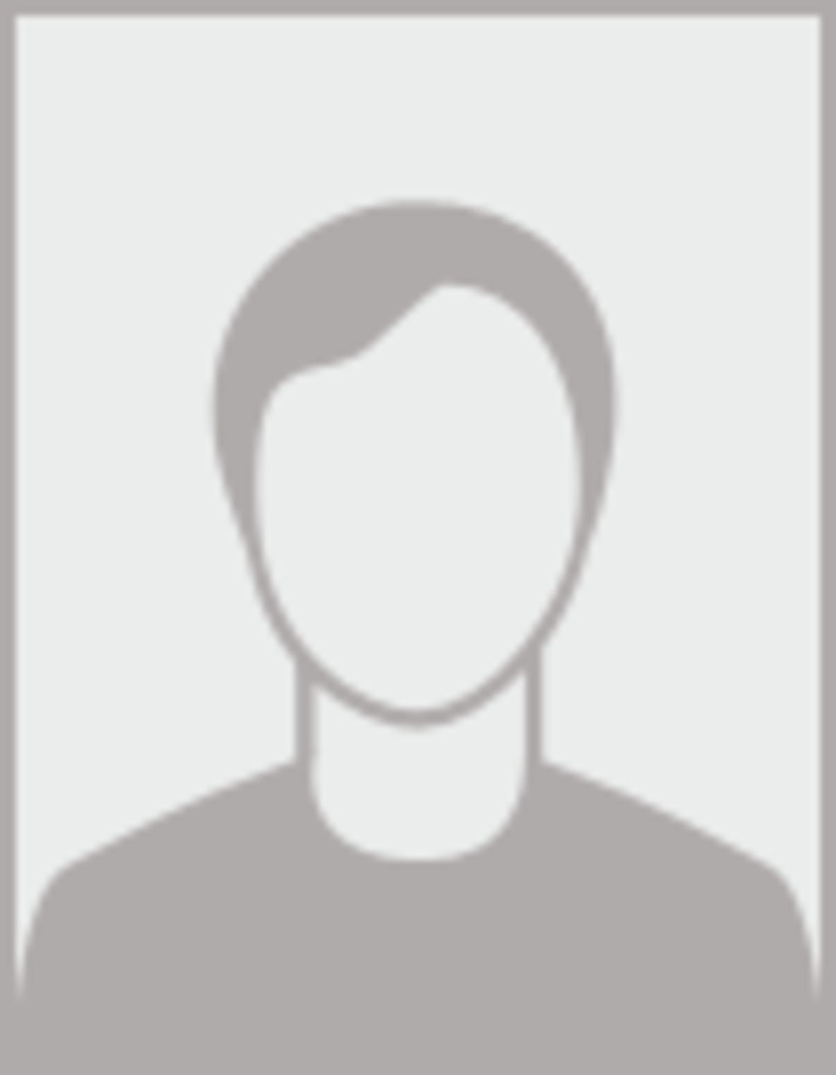 תמונת פורטרט של בעל המקצוע