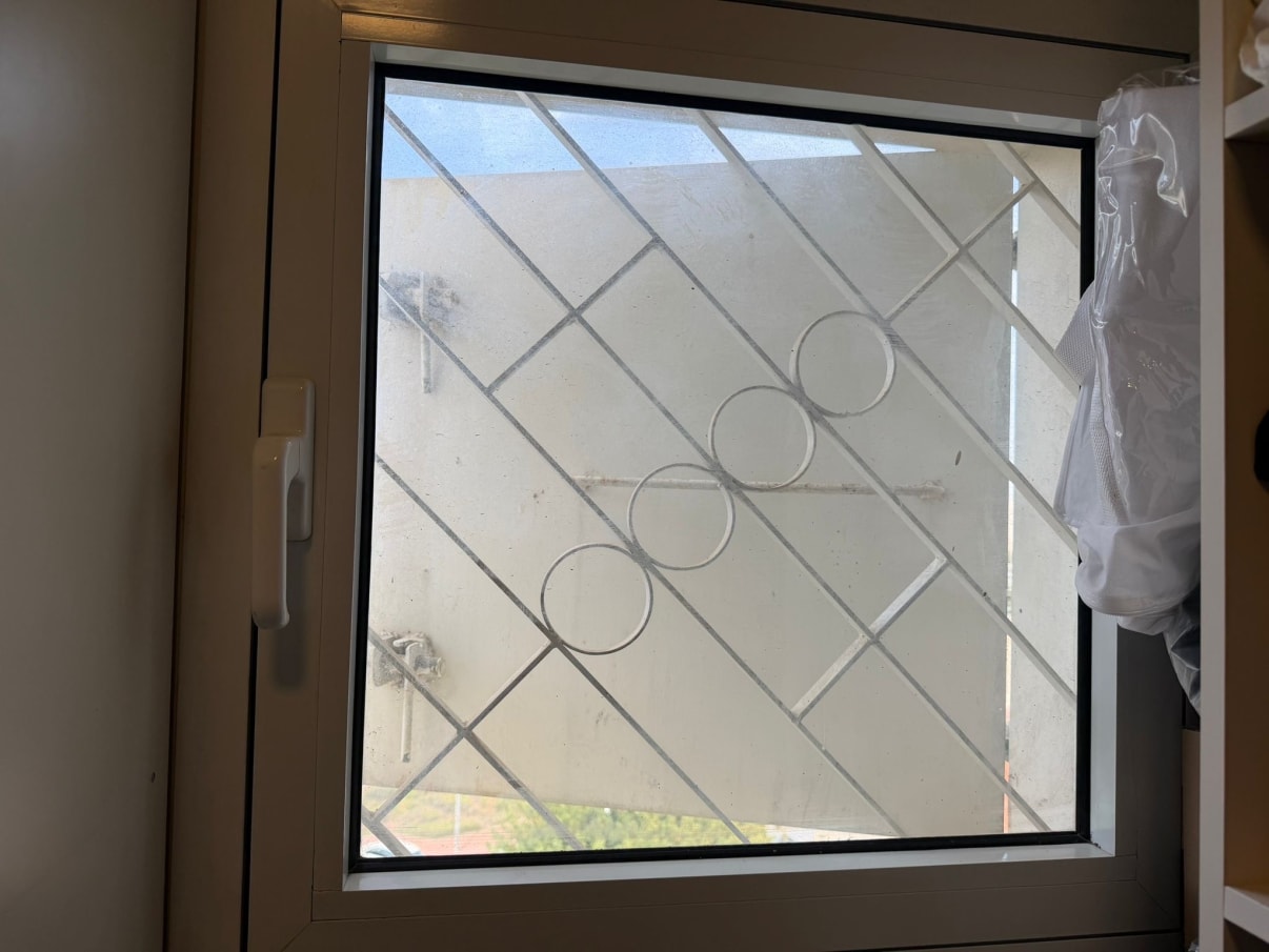 חלון ממד דור ישן