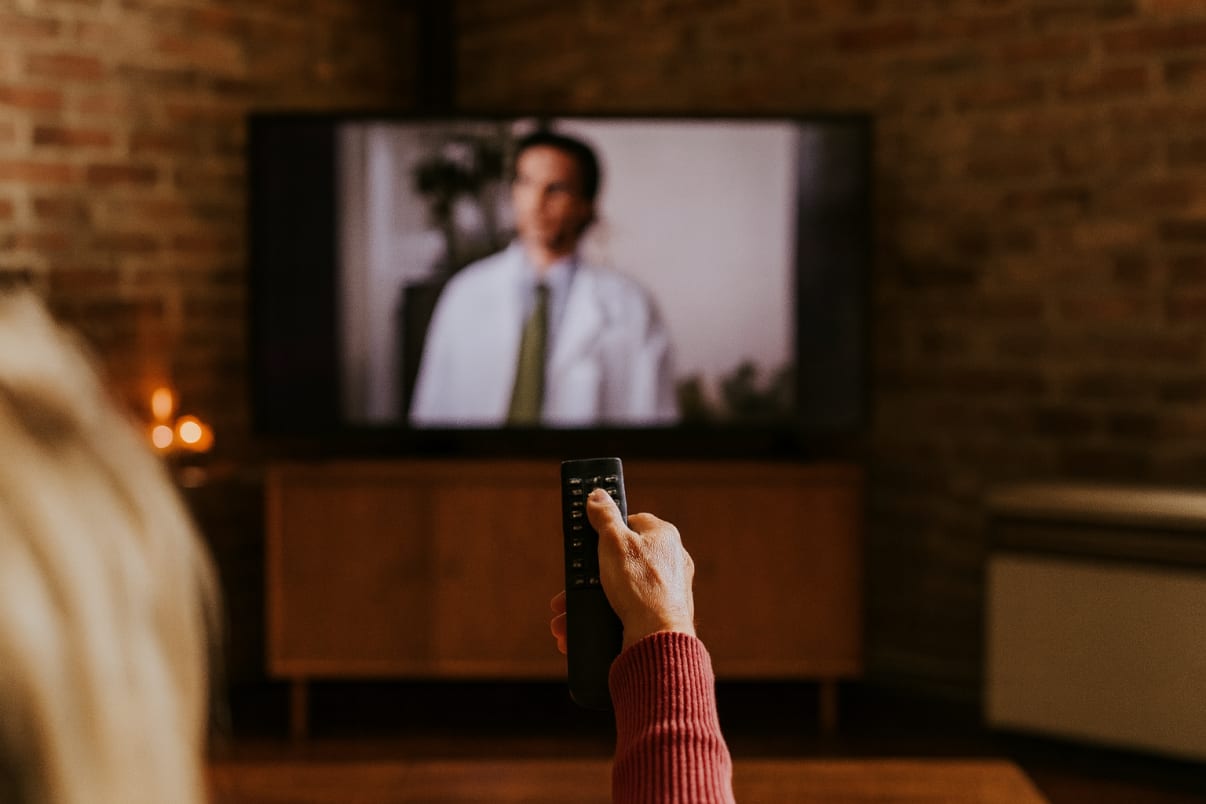 צפייה בטלוויזיה צפייה בטלוויזיה