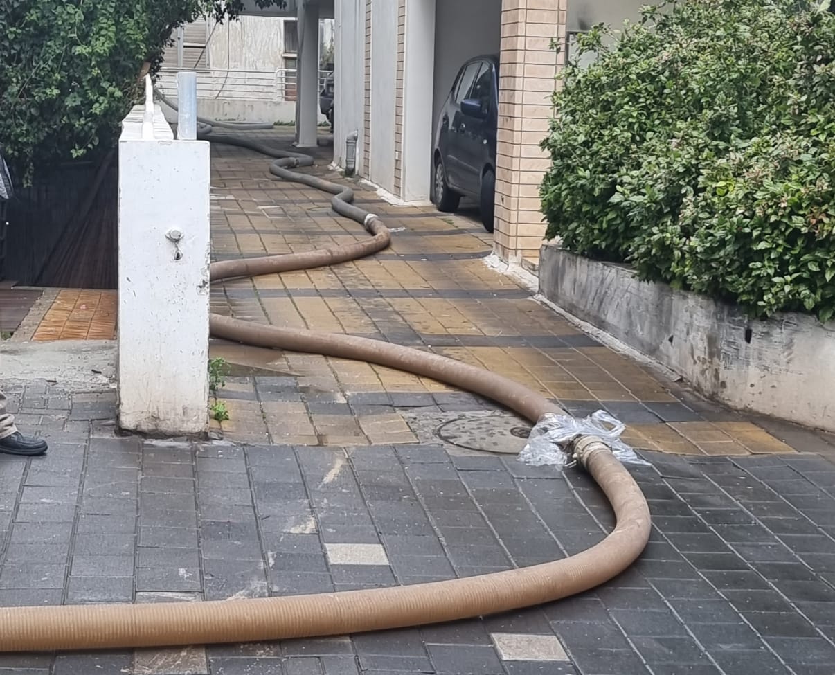 צינור לשאיבת מים ממרתף