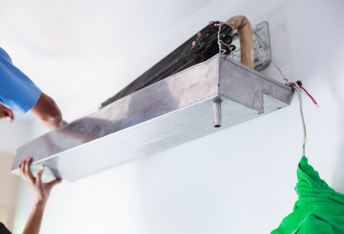 אמבטיית ניקוז של מזגן