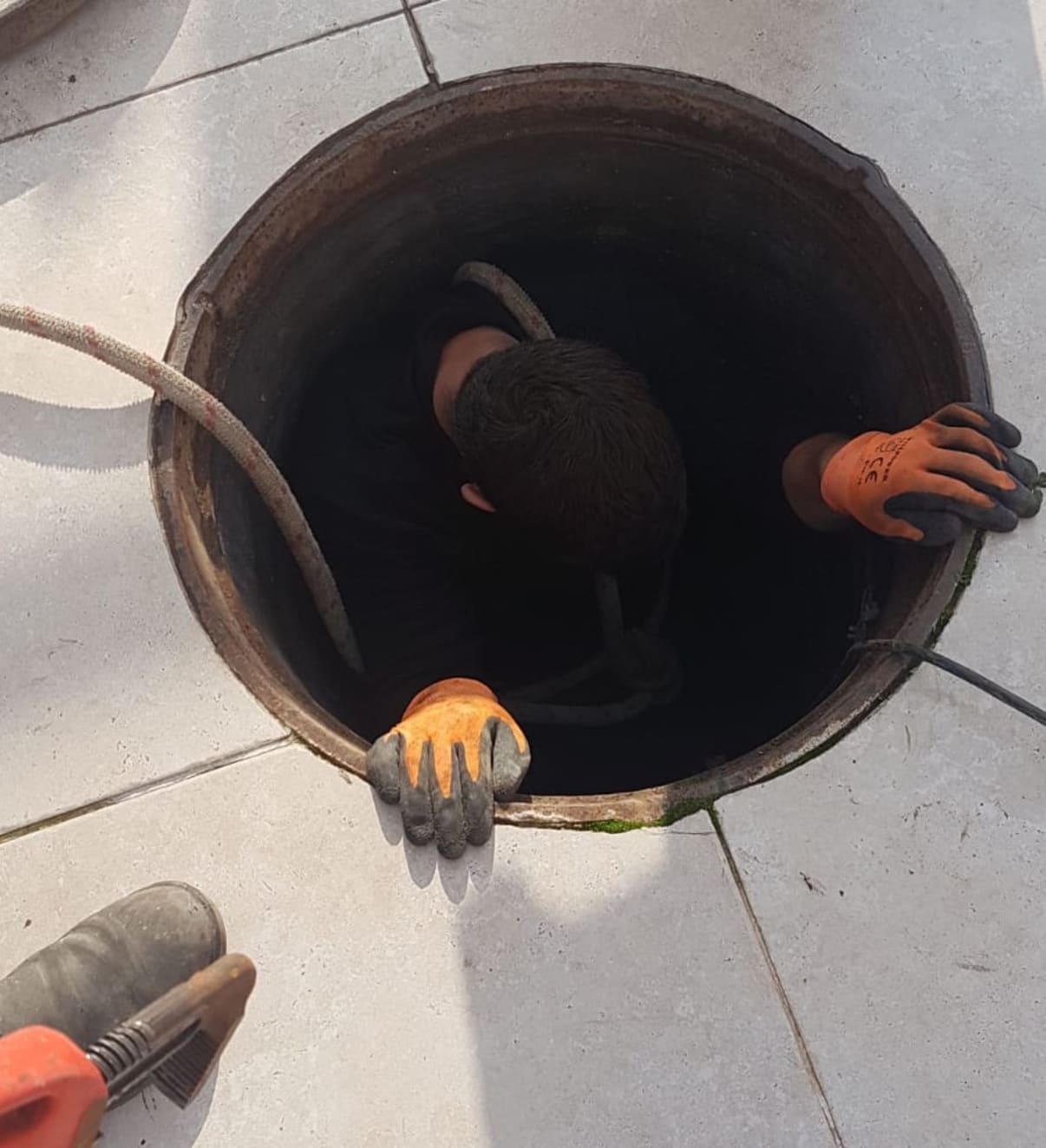 פתיחת סתימה בביוב