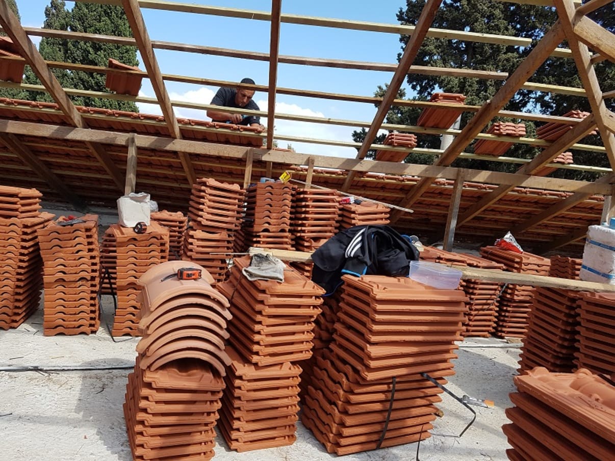 קונסטרוקציה לגג רעפים