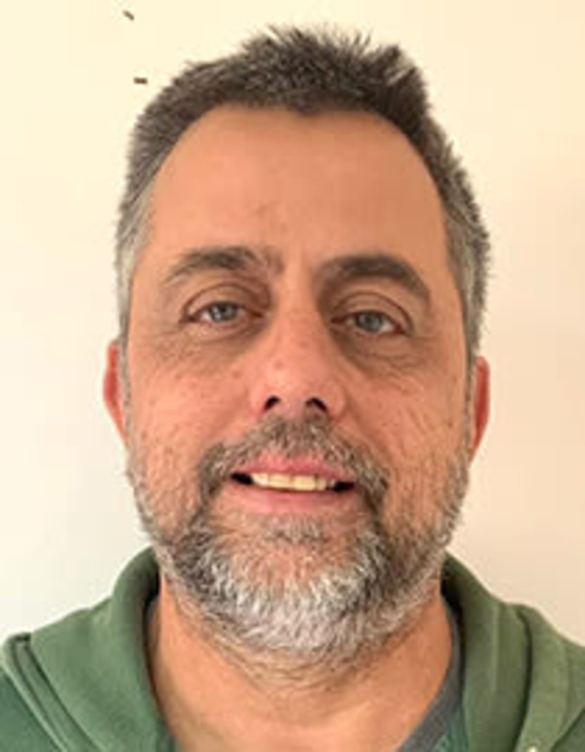 תמונת פורטרט של בעל המקצוע תמונת פורטרט של בעל המקצוע