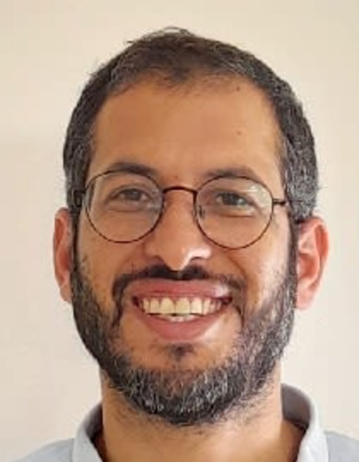 תמונת פורטרט של בעל המקצוע תמונת פורטרט של בעל המקצוע