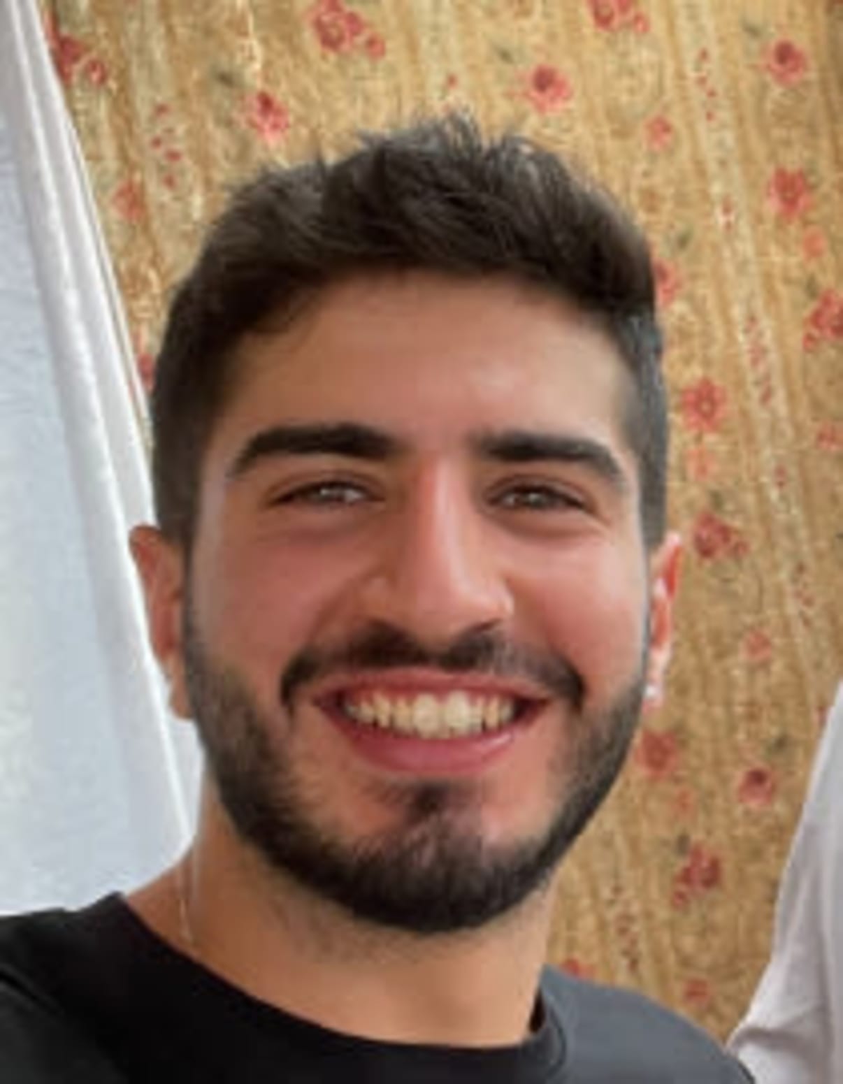 תמונת פורטרט של בעל המקצוע