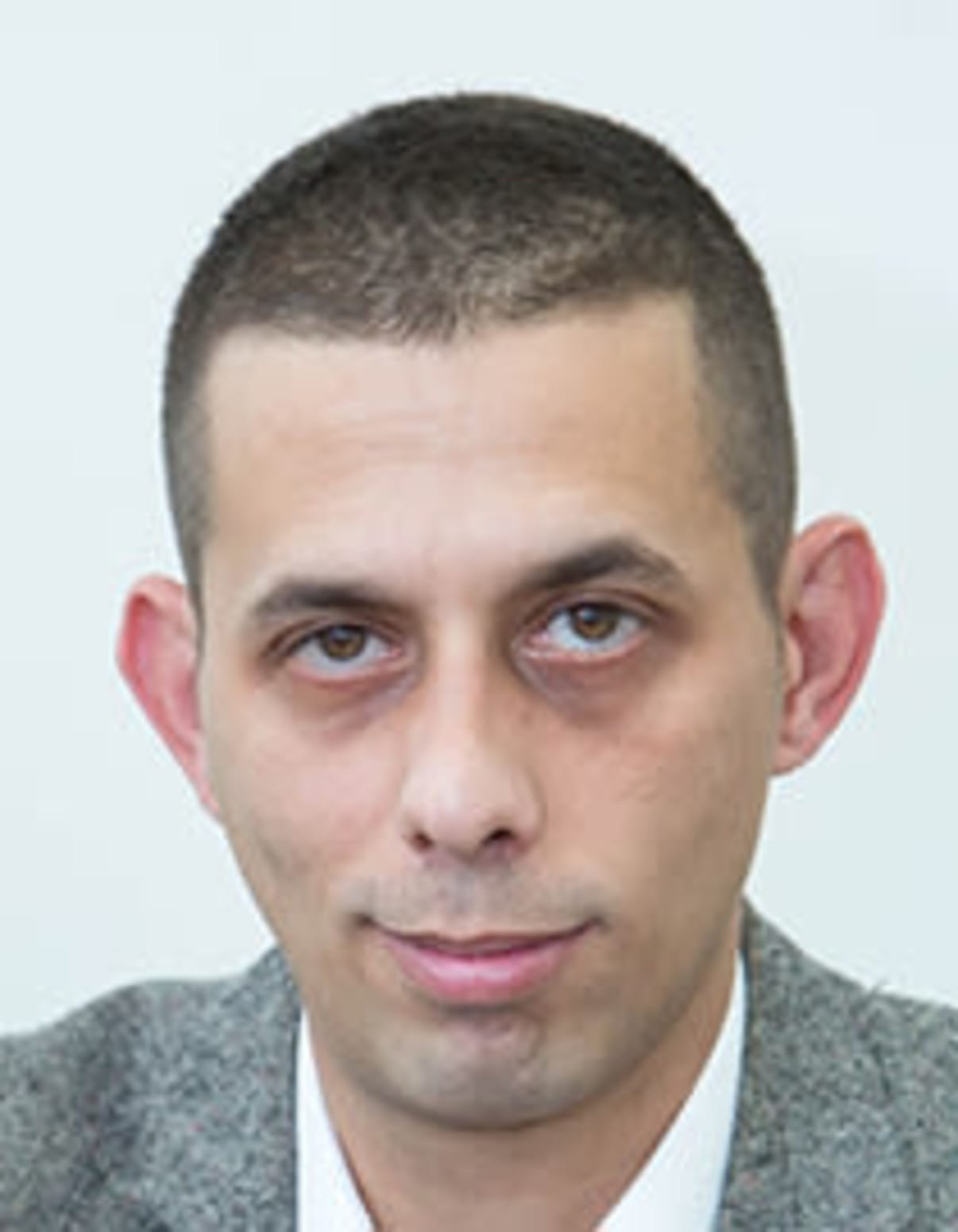 תמונת פורטרט של בעל המקצוע תמונת פורטרט של בעל המקצוע