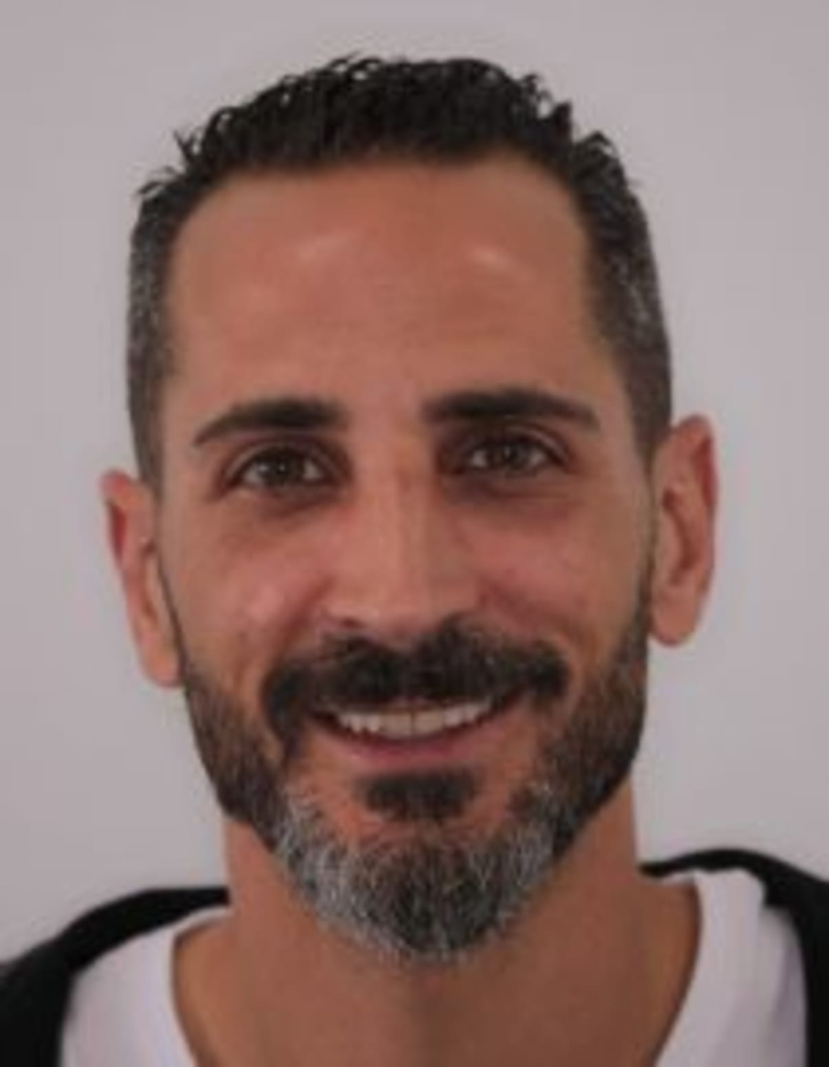 תמונת פורטרט של בעל המקצוע תמונת פורטרט של בעל המקצוע