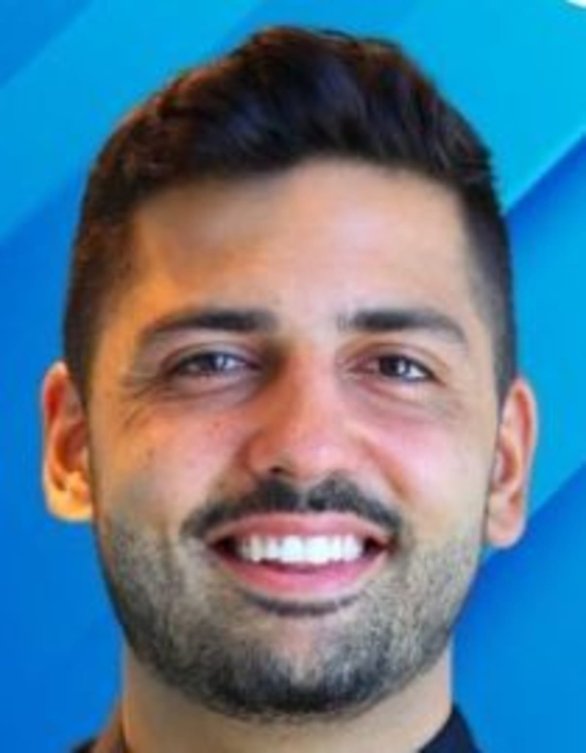 תמונת פורטרט של בעל המקצוע