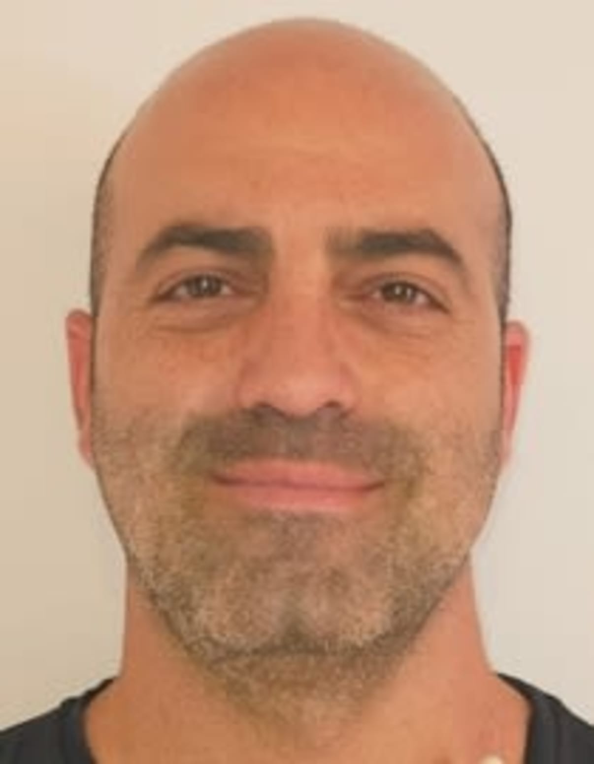 תמונת פורטרט של בעל המקצוע תמונת פורטרט של בעל המקצוע