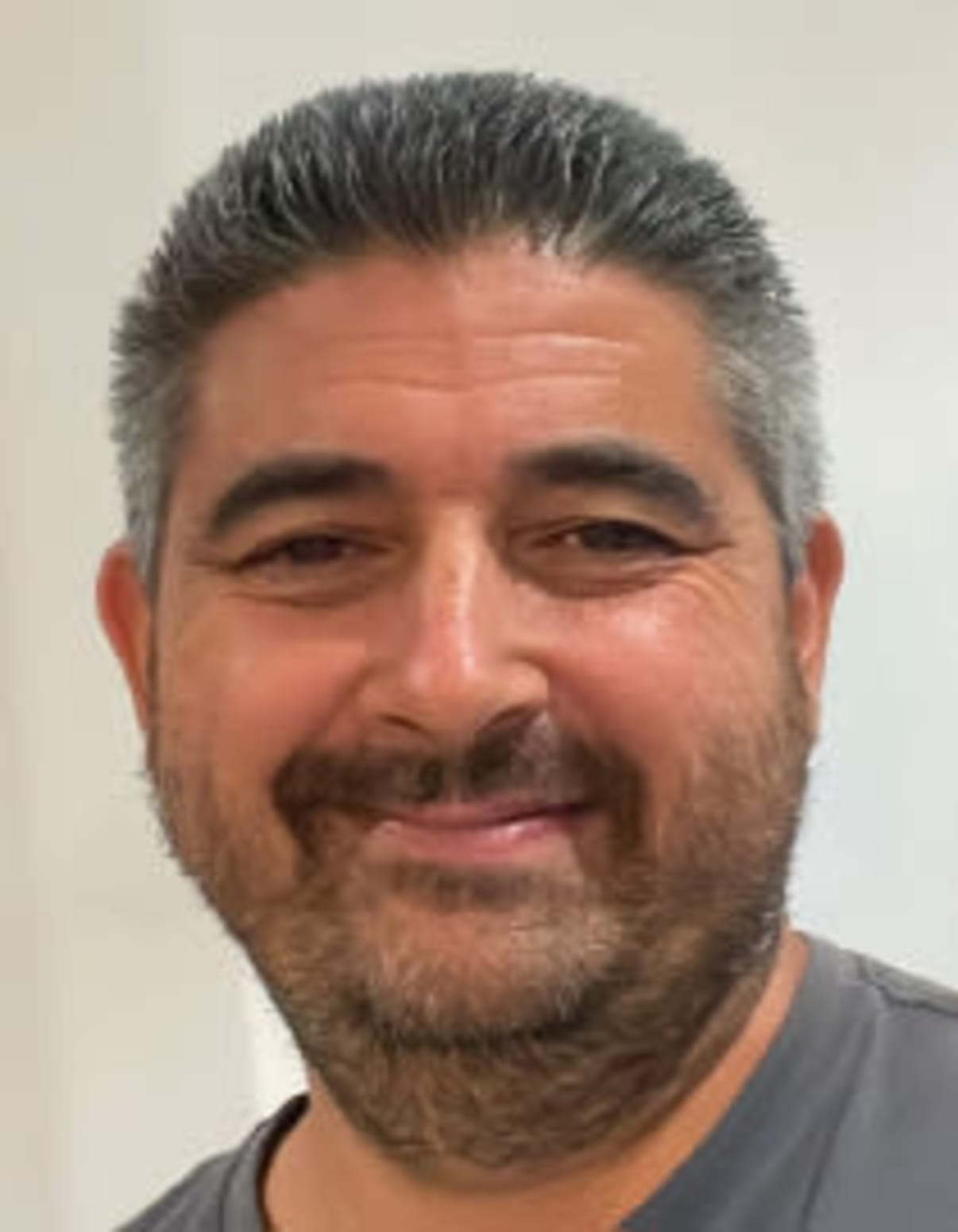 תמונת פורטרט של בעל המקצוע תמונת פורטרט של בעל המקצוע