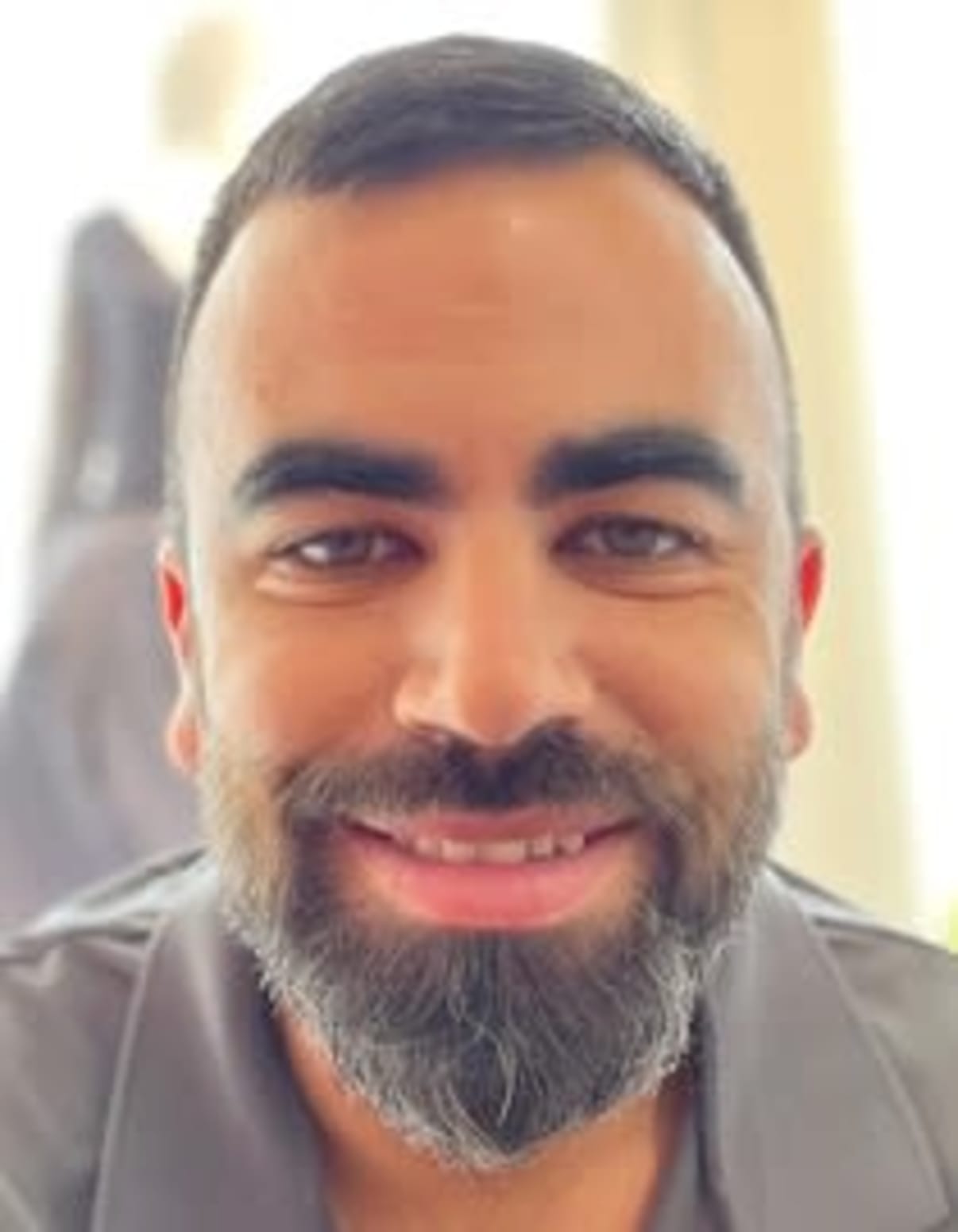 תמונת פורטרט של בעל המקצוע תמונת פורטרט של בעל המקצוע