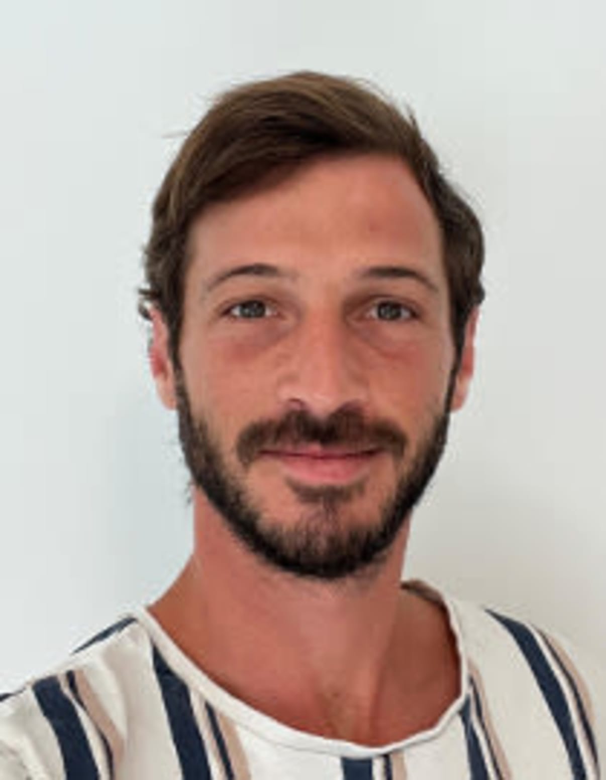 תמונת פורטרט של בעל המקצוע תמונת פורטרט של בעל המקצוע