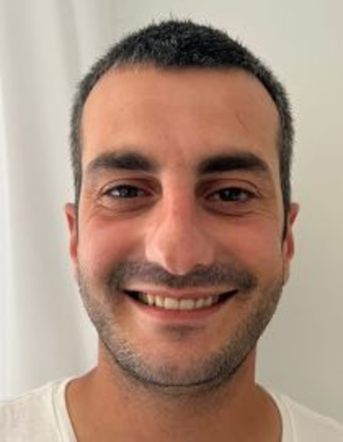 תמונת פורטרט של בעל המקצוע תמונת פורטרט של בעל המקצוע