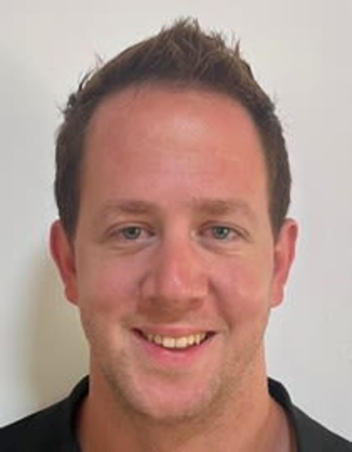 תמונת פורטרט של בעל המקצוע