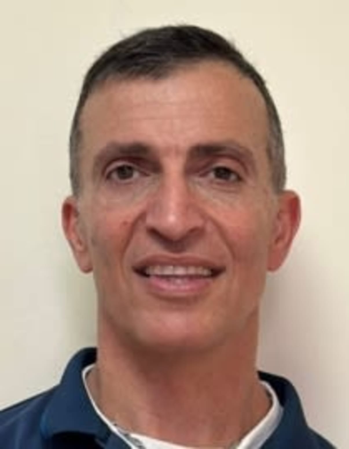 תמונת פורטרט של בעל המקצוע