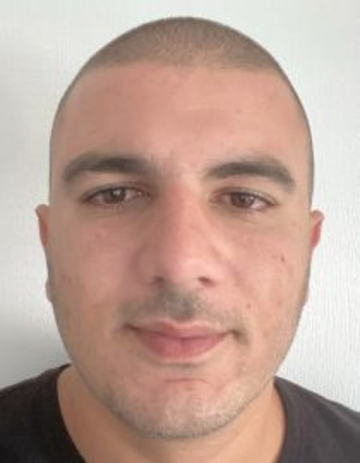 תמונת פורטרט של בעל המקצוע