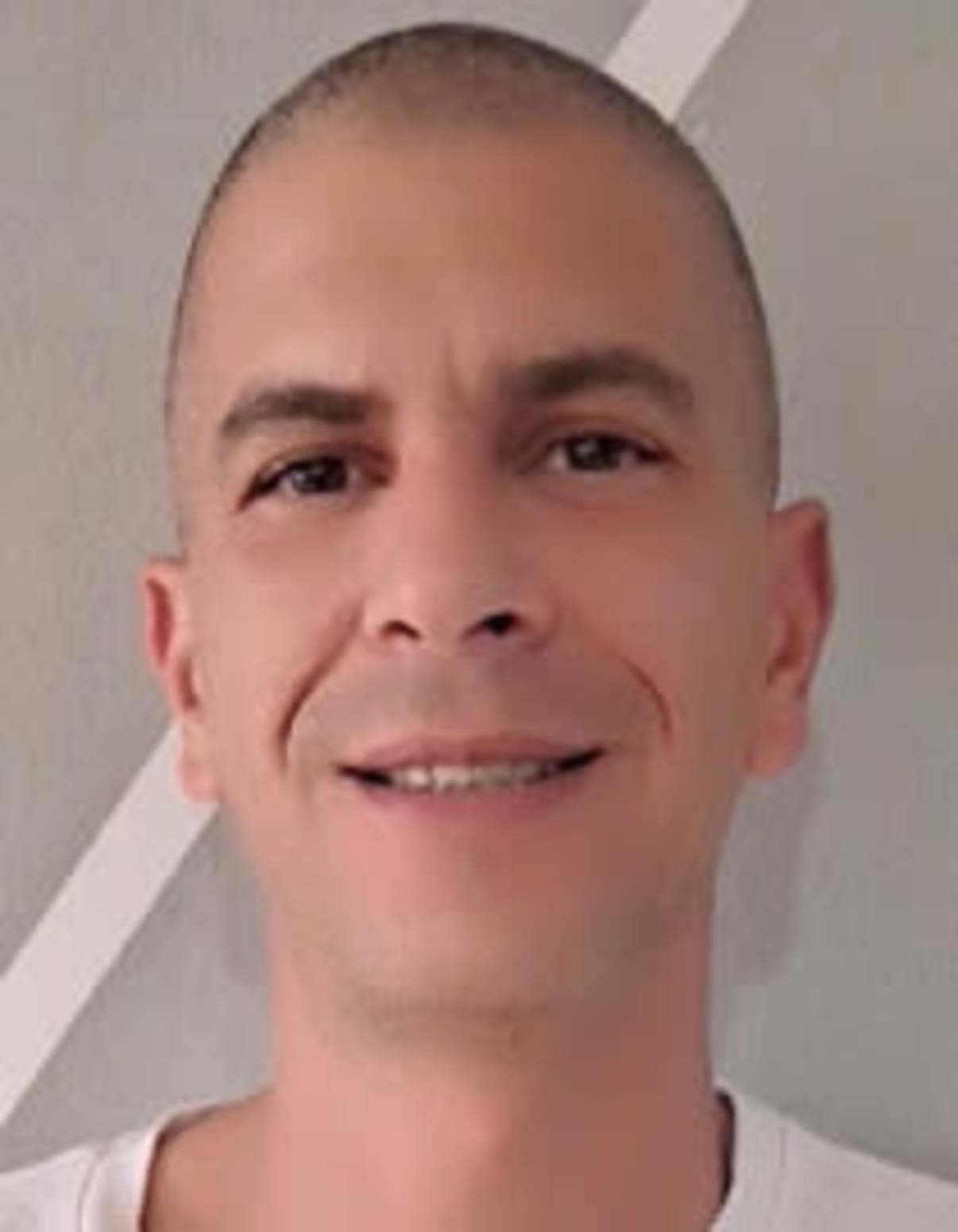 תמונת פורטרט של בעל המקצוע