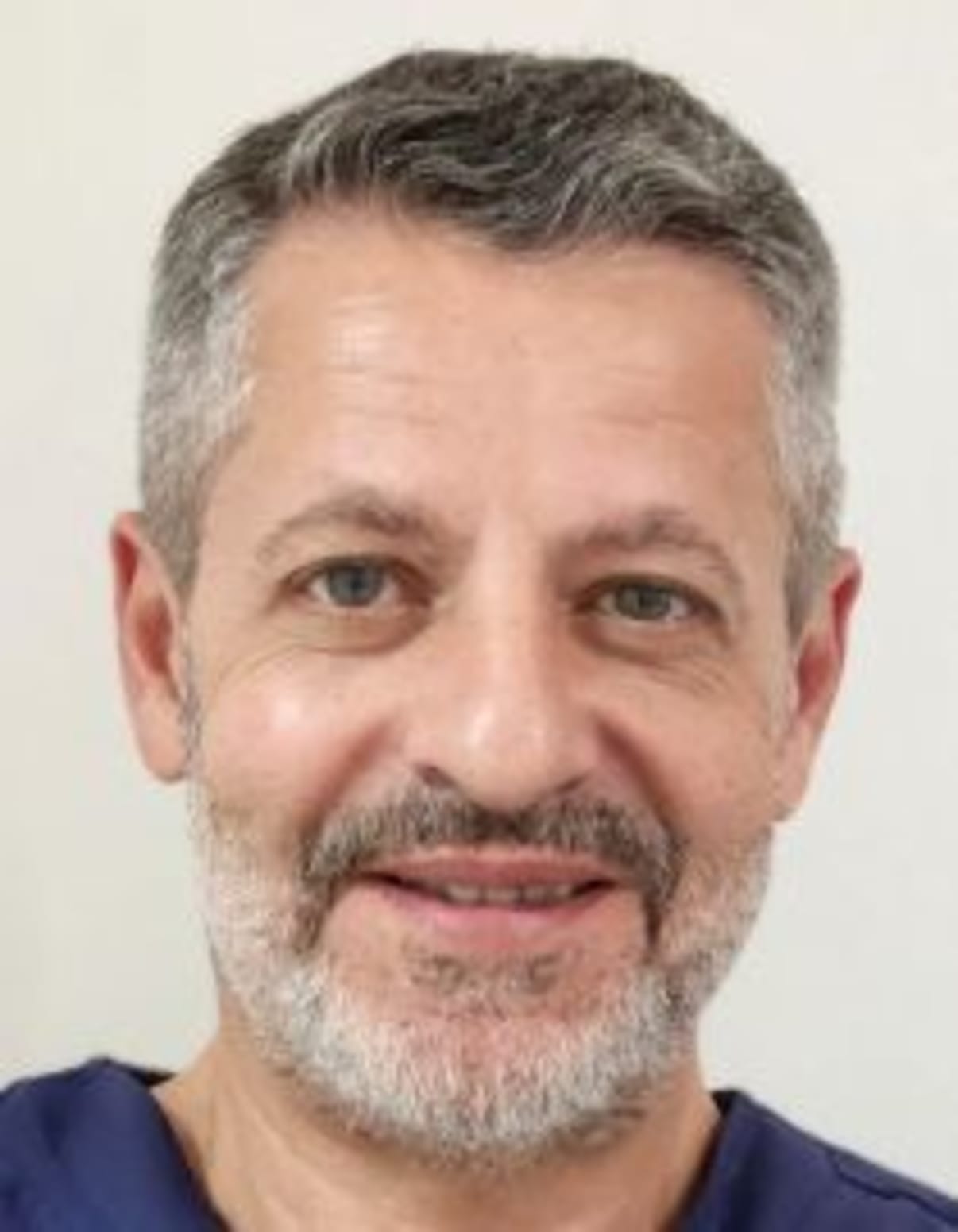 תמונת פורטרט של בעל המקצוע תמונת פורטרט של בעל המקצוע
