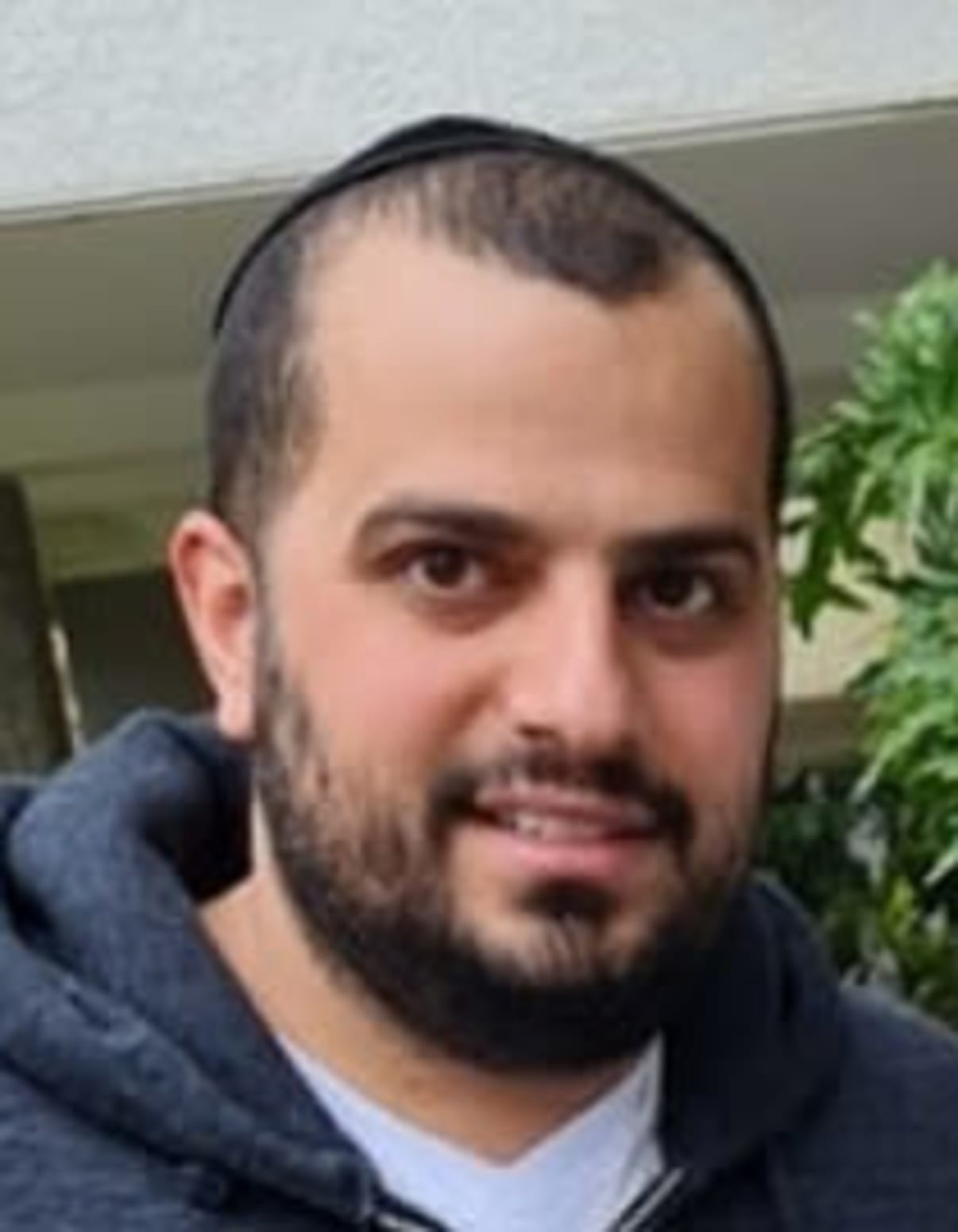 תמונת פורטרט של בעל המקצוע