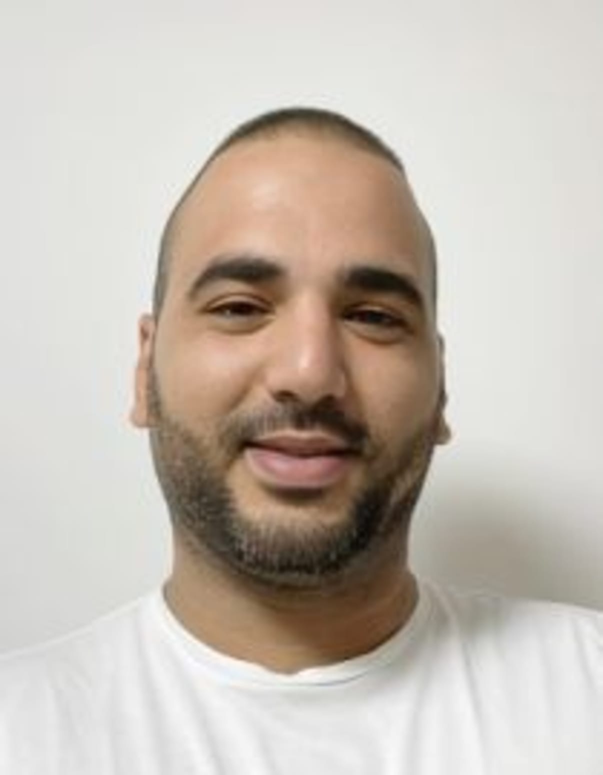 תמונת פורטרט של בעל המקצוע תמונת פורטרט של בעל המקצוע