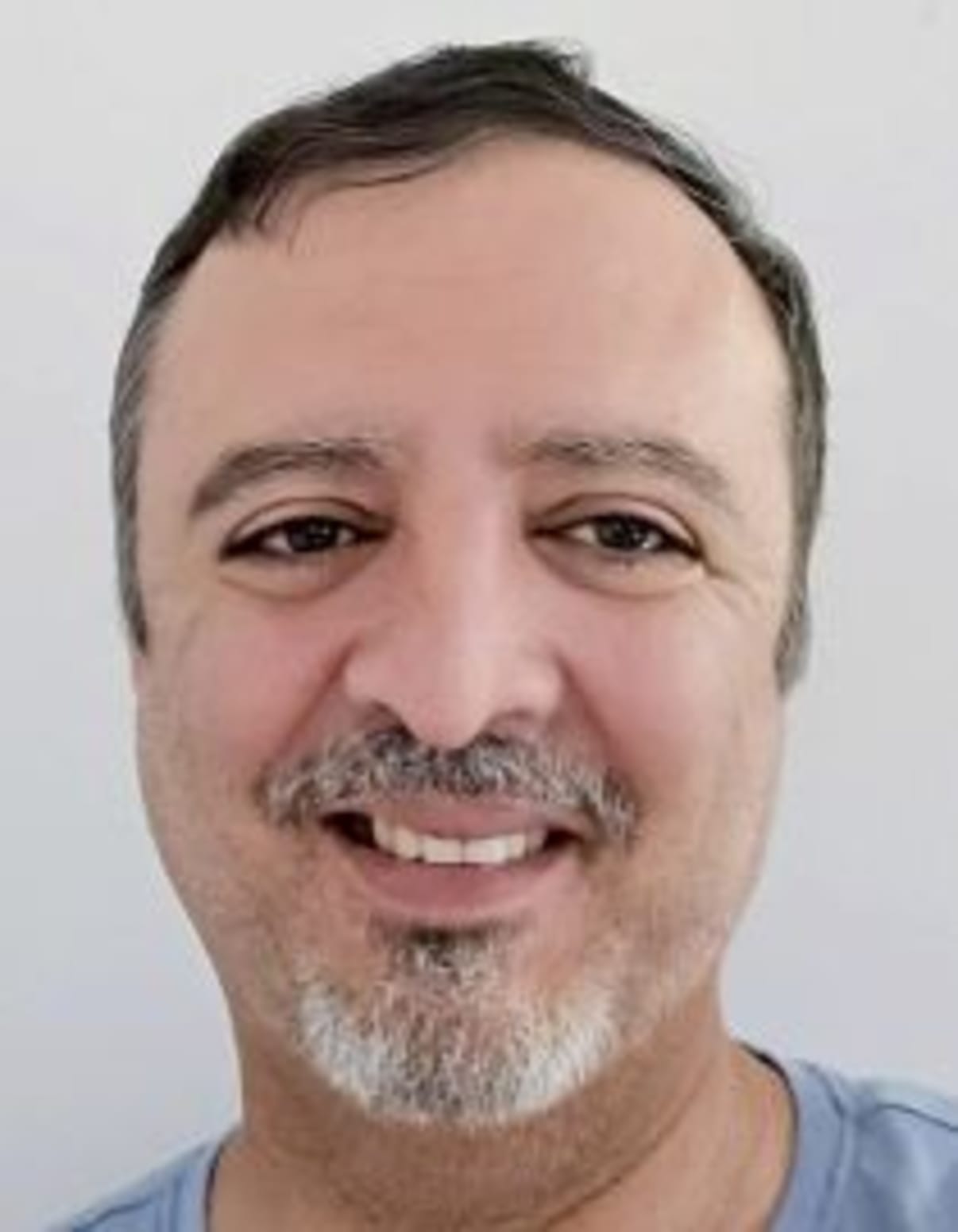 תמונת פורטרט של בעל המקצוע תמונת פורטרט של בעל המקצוע
