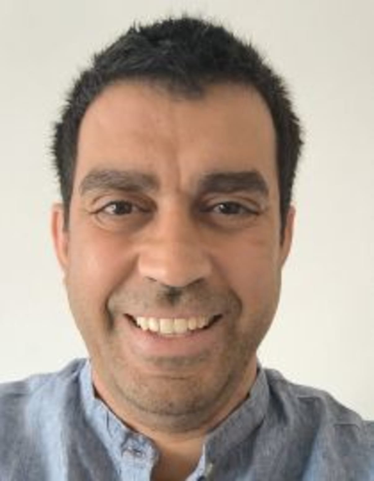 תמונת פורטרט של בעל המקצוע תמונת פורטרט של בעל המקצוע
