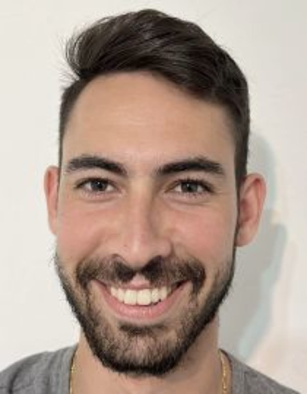 תמונת פורטרט של בעל המקצוע