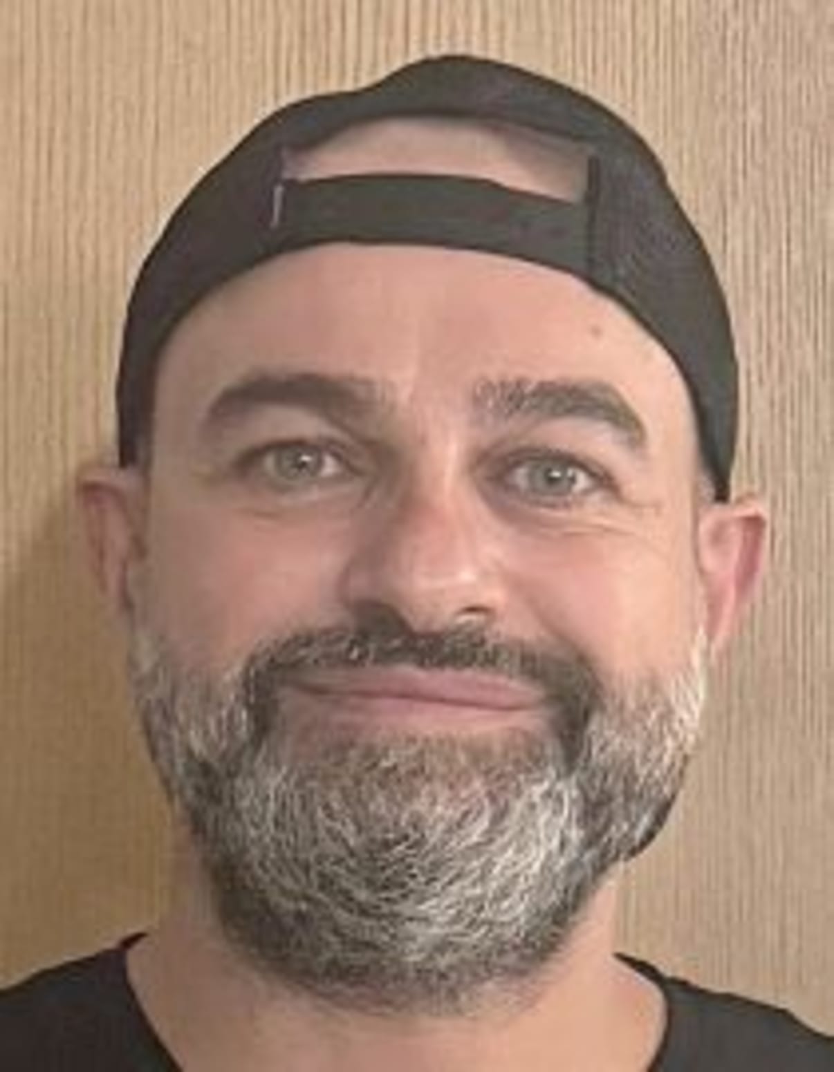 תמונת פורטרט של בעל המקצוע תמונת פורטרט של בעל המקצוע