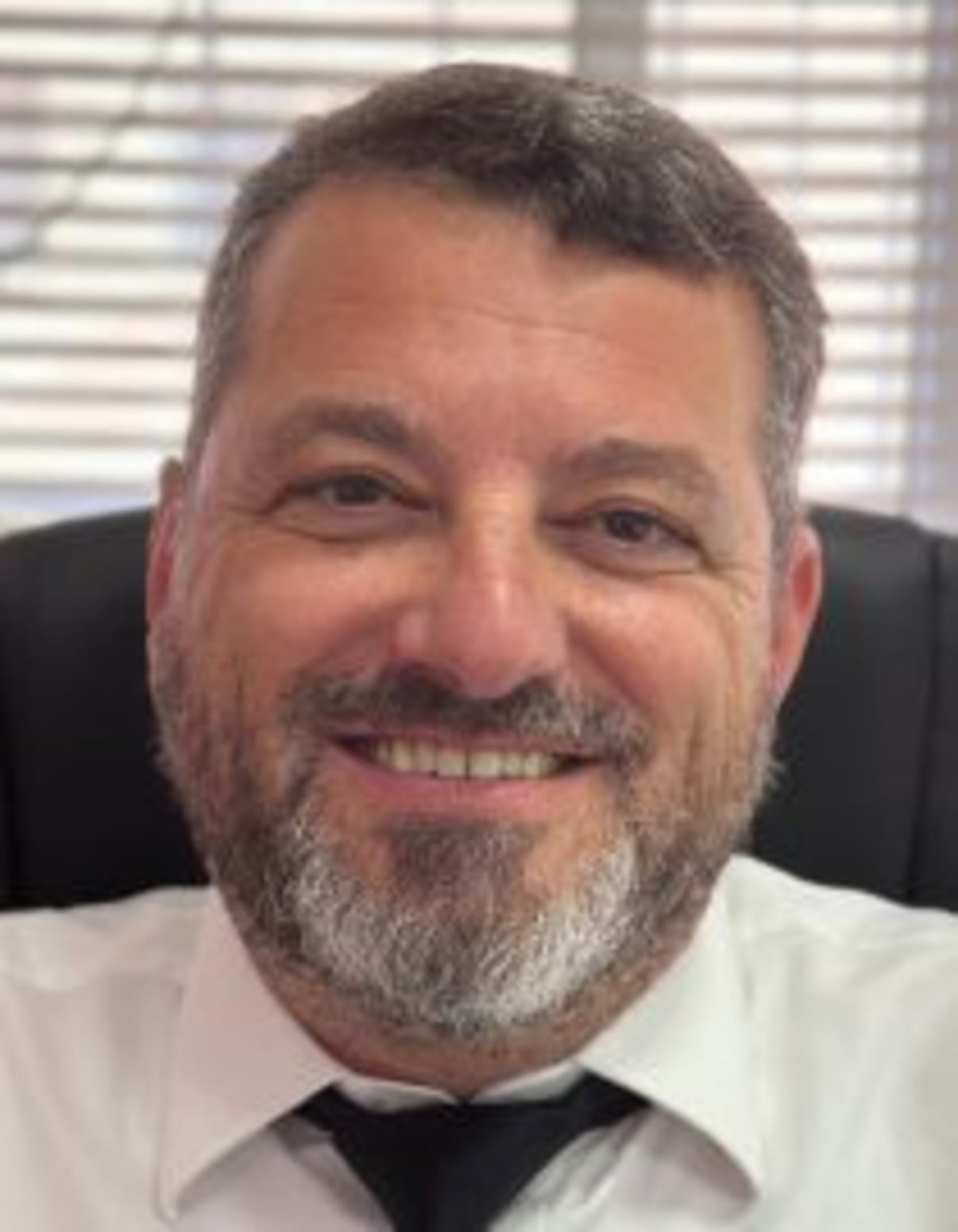 תמונת פורטרט של בעל המקצוע תמונת פורטרט של בעל המקצוע