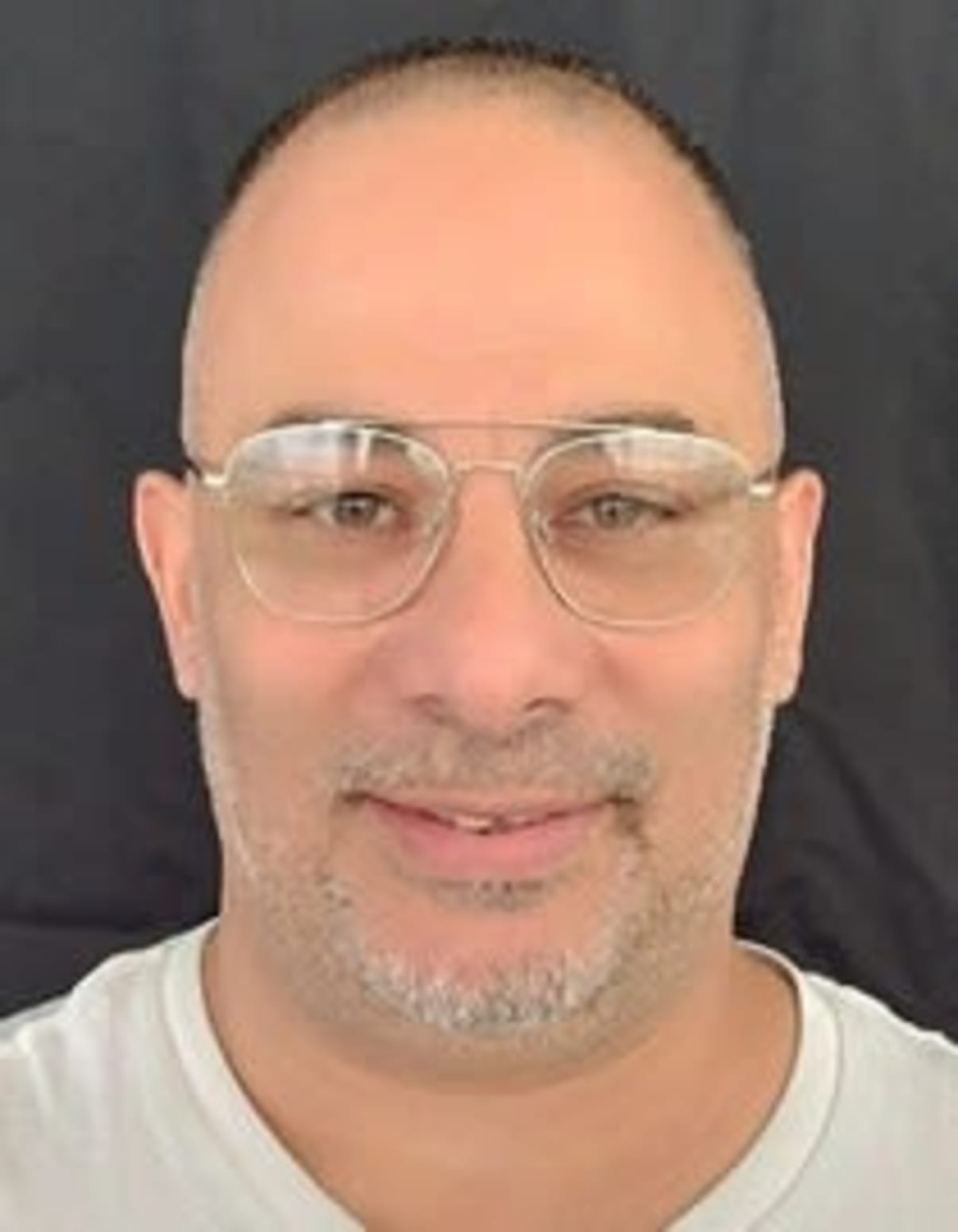 תמונת פורטרט של בעל המקצוע תמונת פורטרט של בעל המקצוע