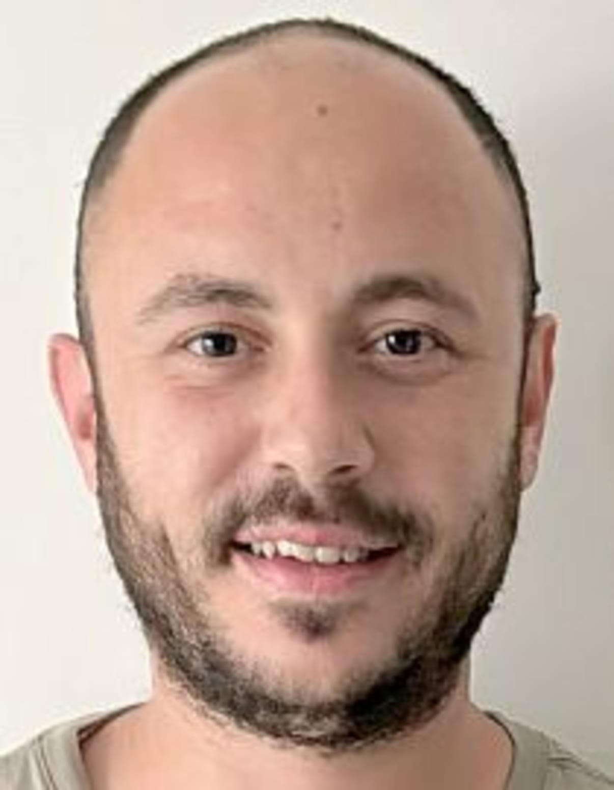תמונת פורטרט של בעל המקצוע תמונת פורטרט של בעל המקצוע
