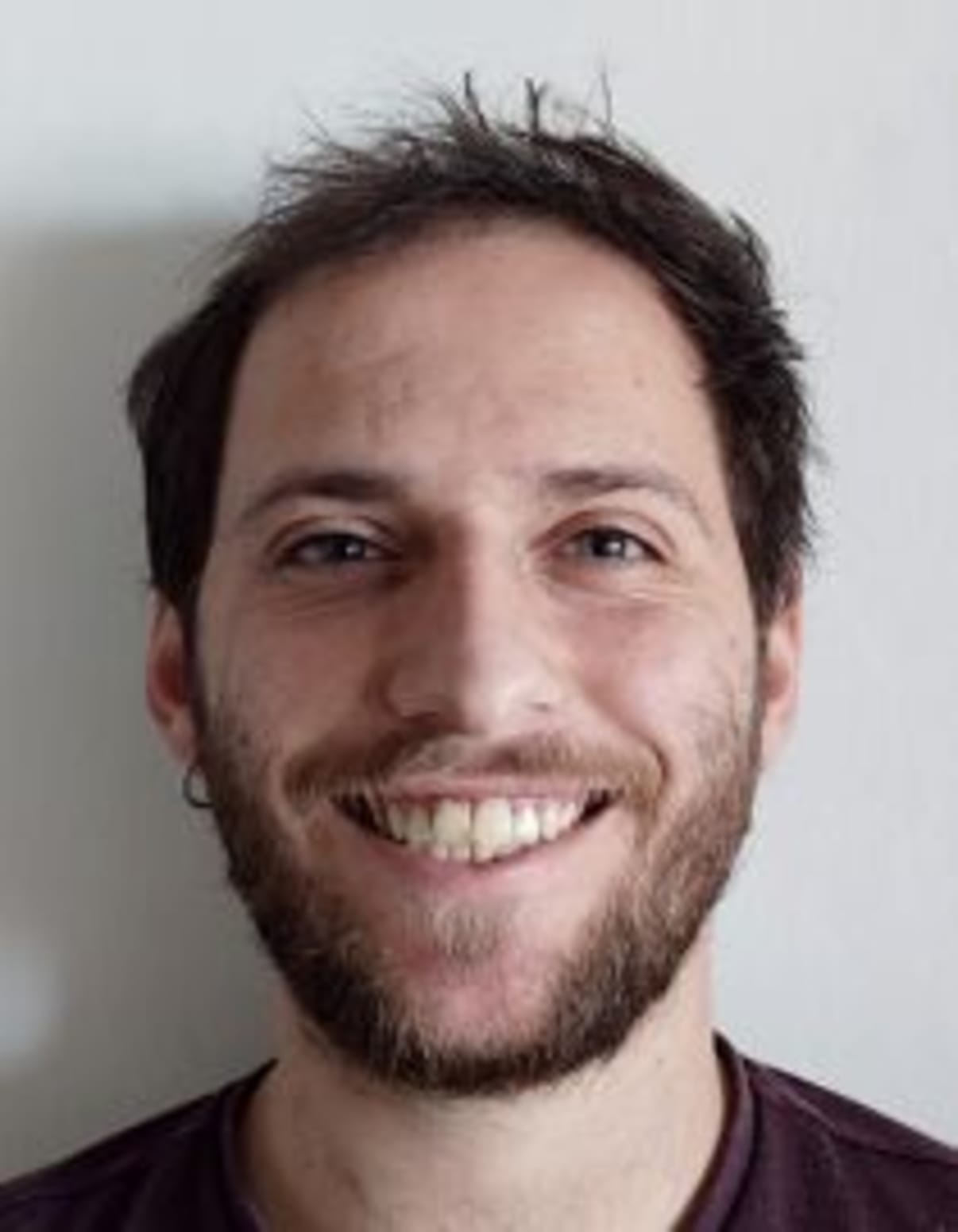 תמונת פורטרט של בעל המקצוע