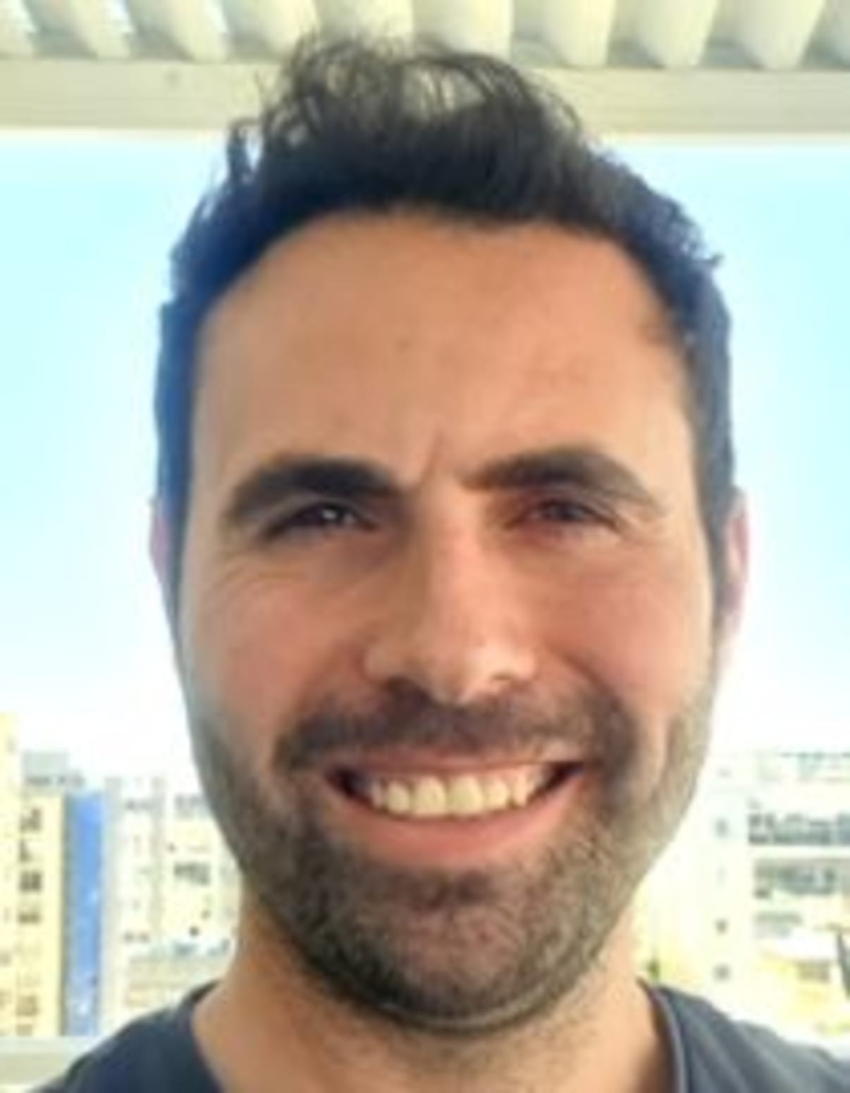 תמונת פורטרט של בעל המקצוע תמונת פורטרט של בעל המקצוע