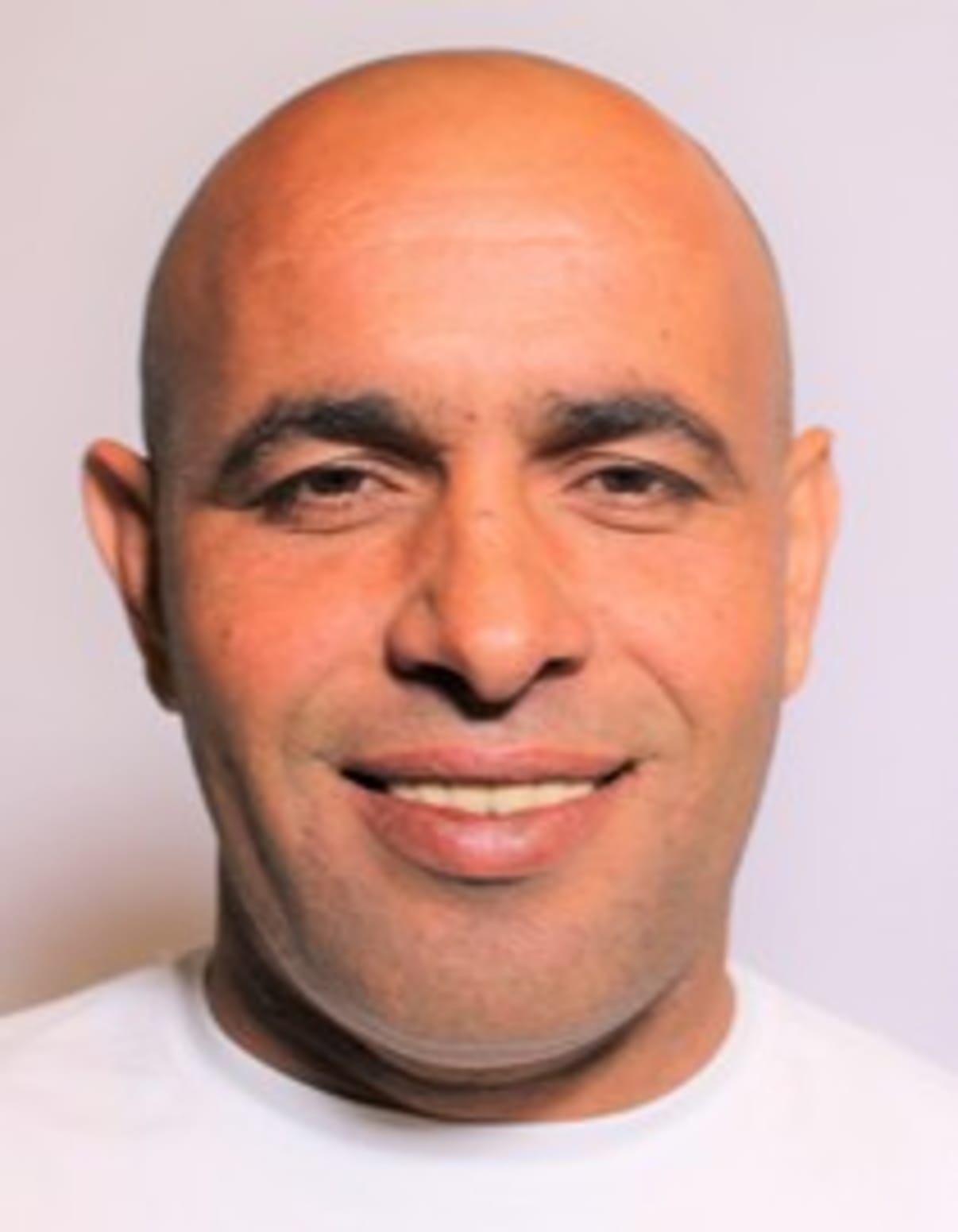 תמונת פורטרט של בעל המקצוע