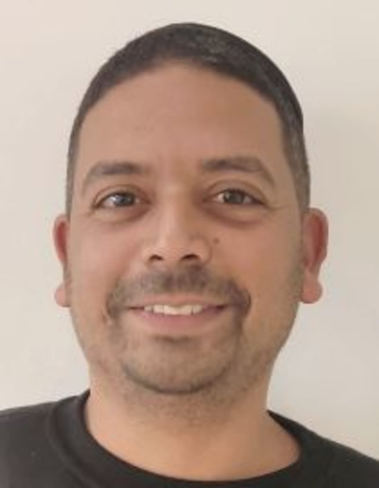 תמונת פורטרט של בעל המקצוע תמונת פורטרט של בעל המקצוע