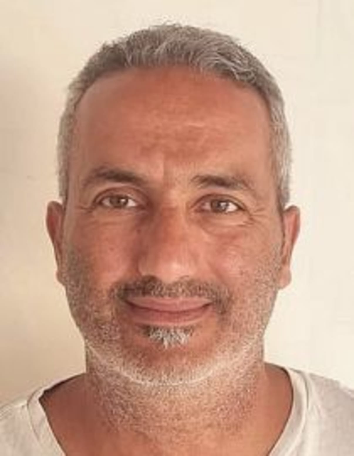 תמונת פורטרט של בעל המקצוע תמונת פורטרט של בעל המקצוע