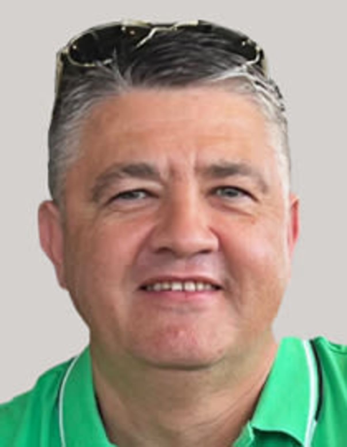 תמונת פורטרט של בעל המקצוע