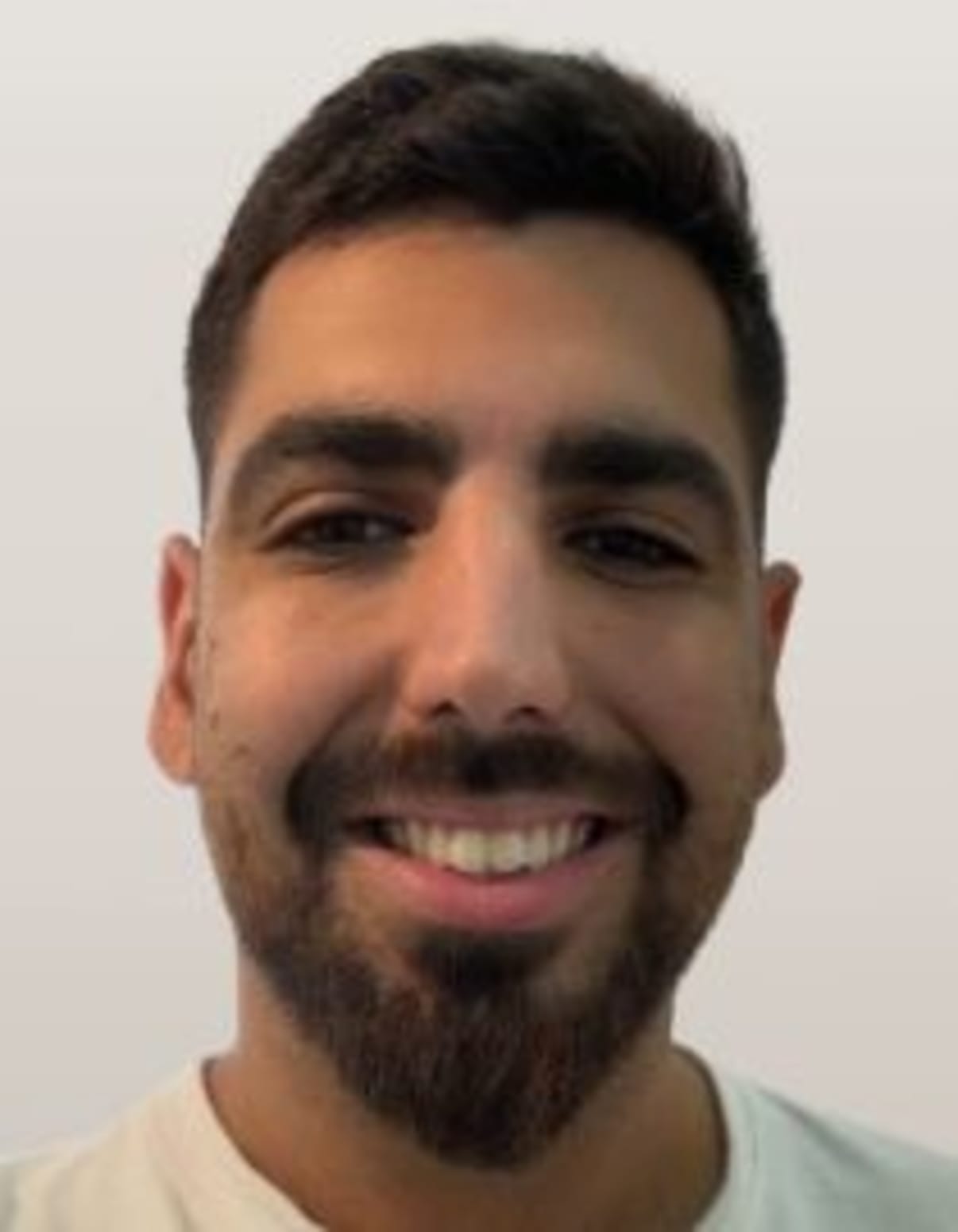 תמונת פורטרט של בעל המקצוע