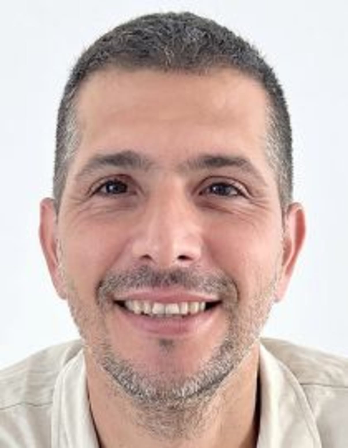 תמונת פורטרט של בעל המקצוע תמונת פורטרט של בעל המקצוע