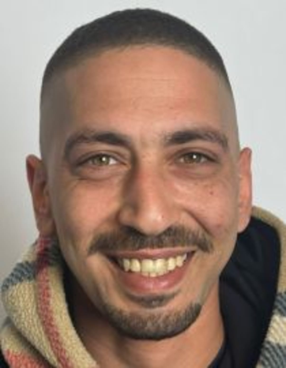 תמונת פורטרט של בעל המקצוע