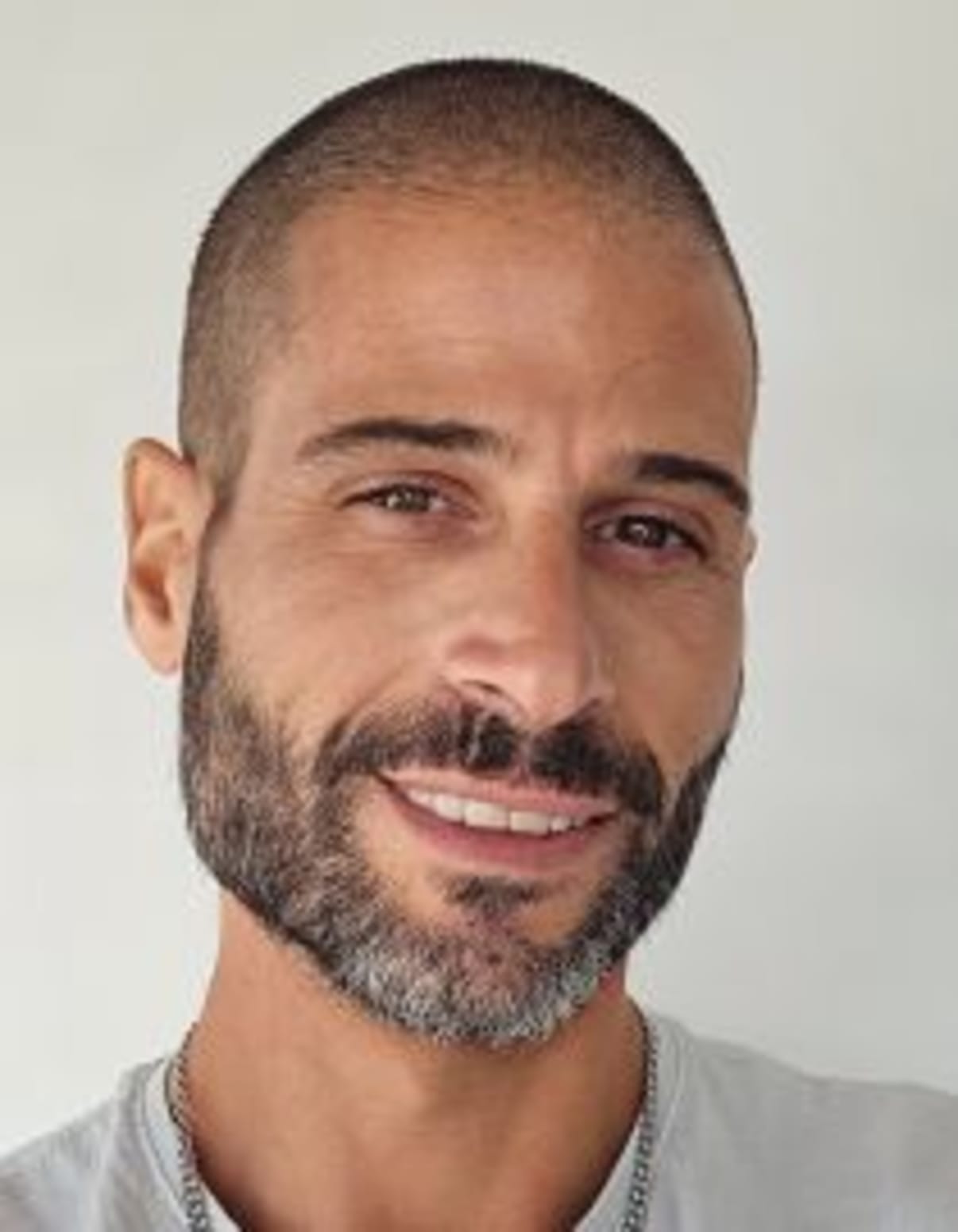 תמונת פורטרט של בעל המקצוע תמונת פורטרט של בעל המקצוע