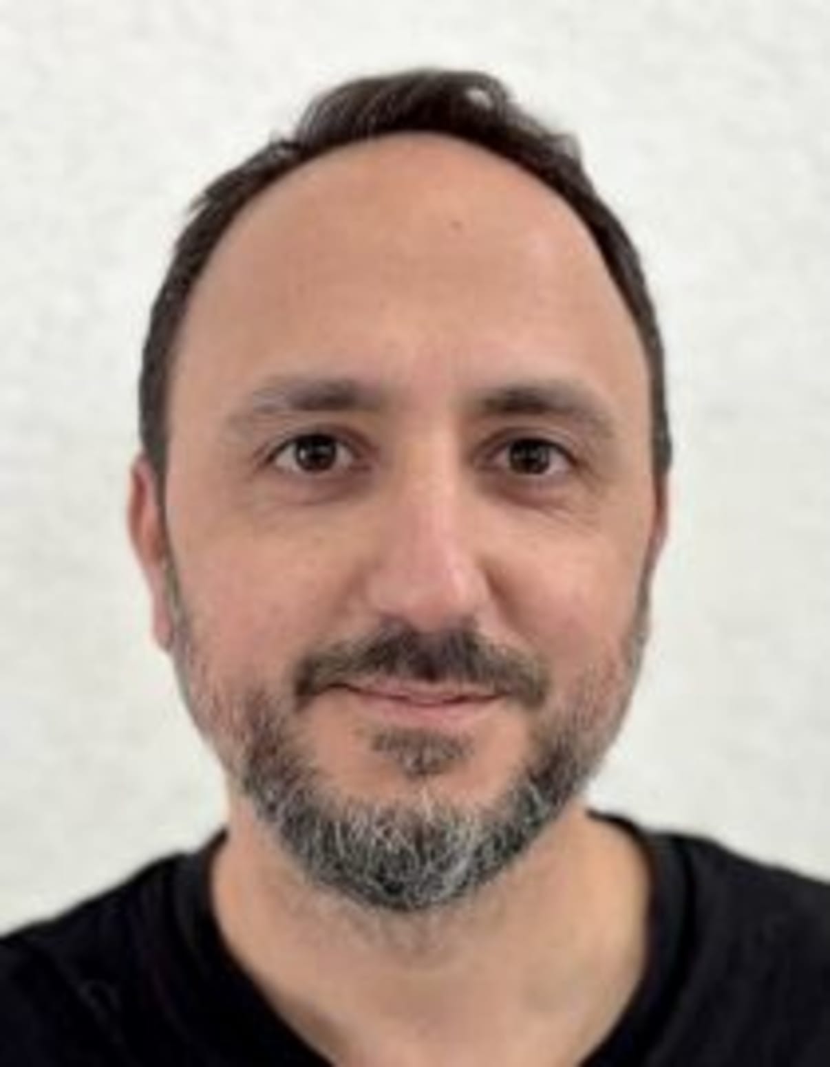 תמונת פורטרט של בעל המקצוע תמונת פורטרט של בעל המקצוע
