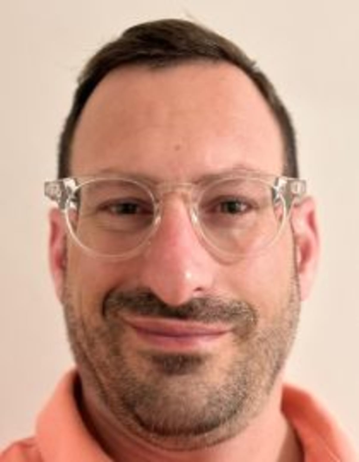 תמונת פורטרט של בעל המקצוע תמונת פורטרט של בעל המקצוע