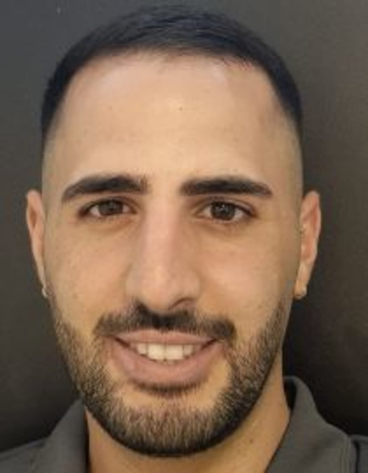 תמונת פורטרט של בעל המקצוע תמונת פורטרט של בעל המקצוע