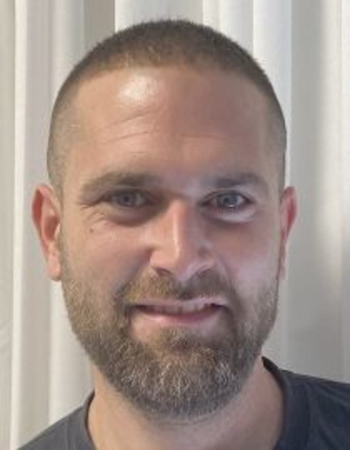 תמונת פורטרט של בעל המקצוע תמונת פורטרט של בעל המקצוע