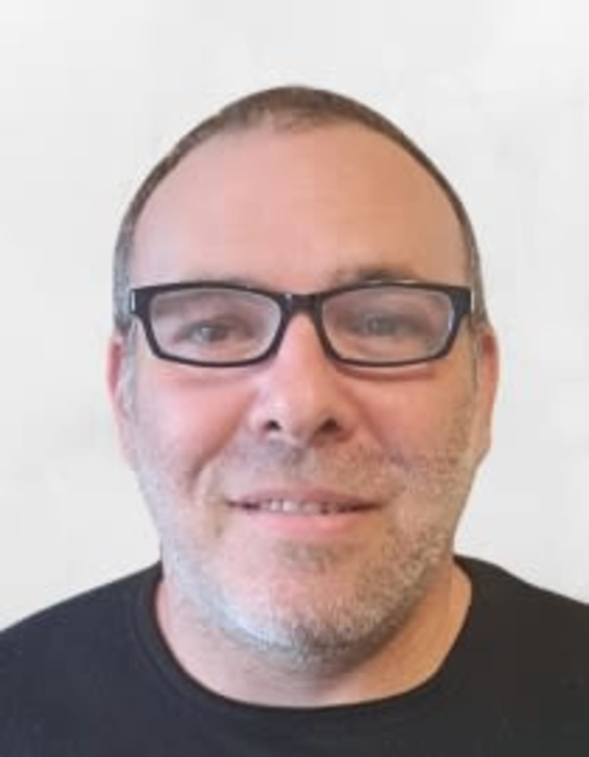 תמונת פורטרט של בעל המקצוע