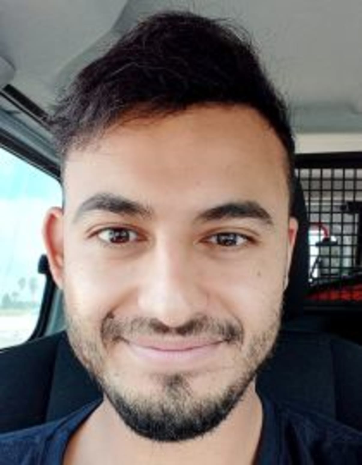 תמונת פורטרט של בעל המקצוע